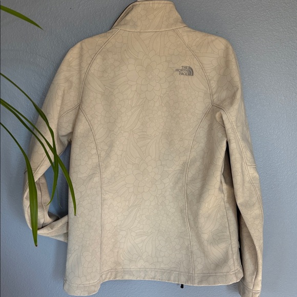 THE NORTH FACE TNFAPEX jacket. Floral design. Wind guard waist strap. Size med - Picture 8 of 14